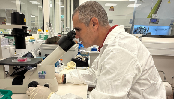 Prof. Tal Dvir, Head of the Sagol Center for Regenerative Biotechnology, Head of the Nanotechnology Center at Tel Aviv University, and Chief Scientist of the biotech company Matricelf.