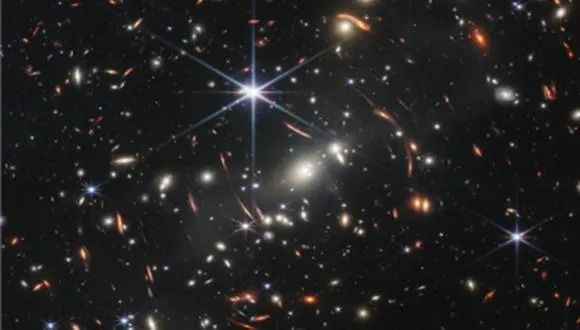 Earliest galaxies in the Universe (photo: NASA - James Webb Space Telescope)