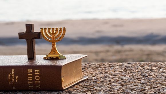 Dramatic Decrease of Evangelical Supporters of Israel